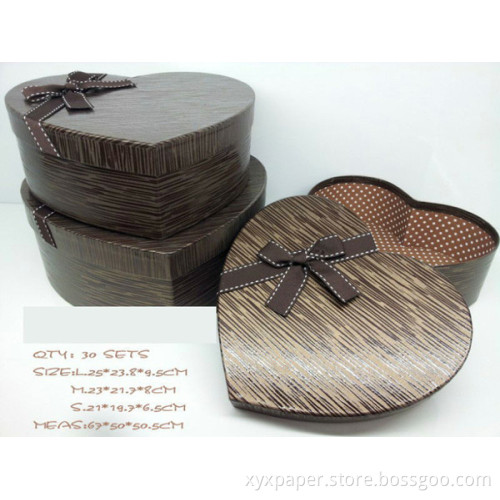 Brown High-Grade Heart Shaped Gift Boxes (three-piece suit)